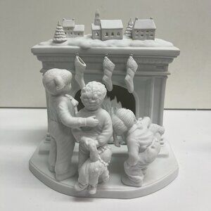 Department 56 Holiday Silhouettes "Does Santa Really Come Down The Chimney?"